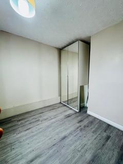 undefined, Beam Avenue, Dagenham RM10