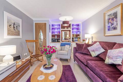 2 bedroom flat for sale, Salters Close, Rickmansworth WD3