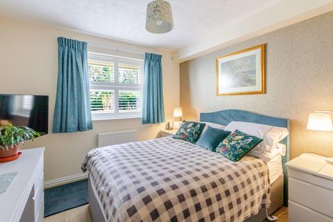 2 bedroom flat for sale, Salters Close, Rickmansworth WD3