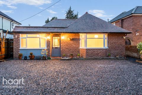5 bedroom bungalow for sale, Meadow Way,, Maidenhead