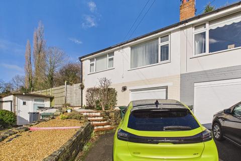 2 bedroom bungalow for sale, Moor View Court, Sandbeds, Keighley