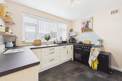 2 bedroom bungalow for sale, Moor View Court, Sandbeds, Keighley