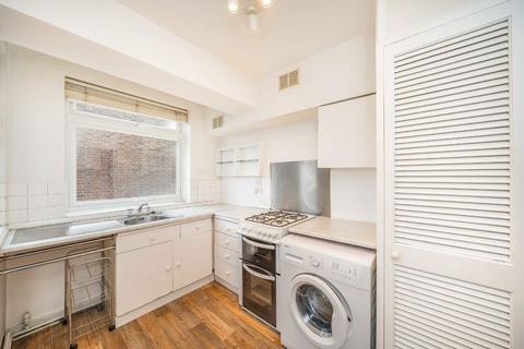 2 bedroom flat to rent, Leigham Court Road, London SW16