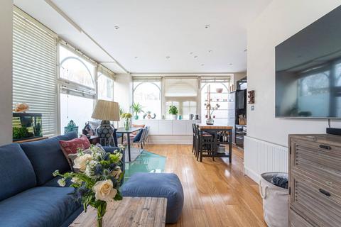 Prince of Wales Road, Kentish Town, London, NW5