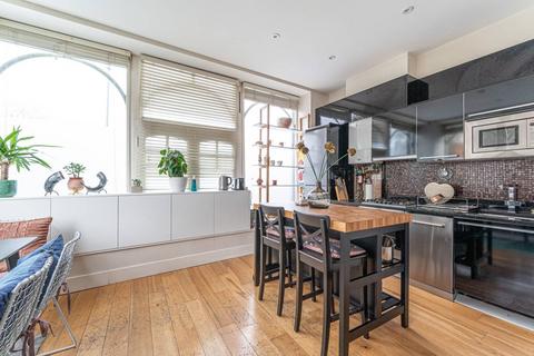 2 bedroom flat to rent, Prince of Wales Road, Kentish Town, London, NW5