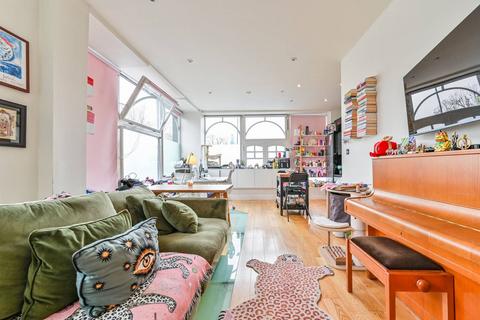 2 bedroom flat to rent, Prince of Wales Road, Kentish Town, London, NW5