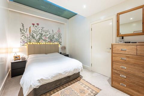 2 bedroom flat to rent, Prince of Wales Road, Kentish Town, London, NW5