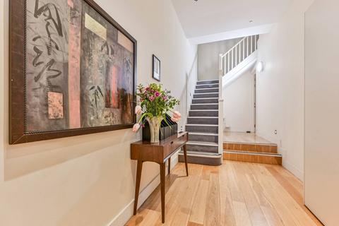 2 bedroom flat to rent, Prince of Wales Road, Kentish Town, London, NW5