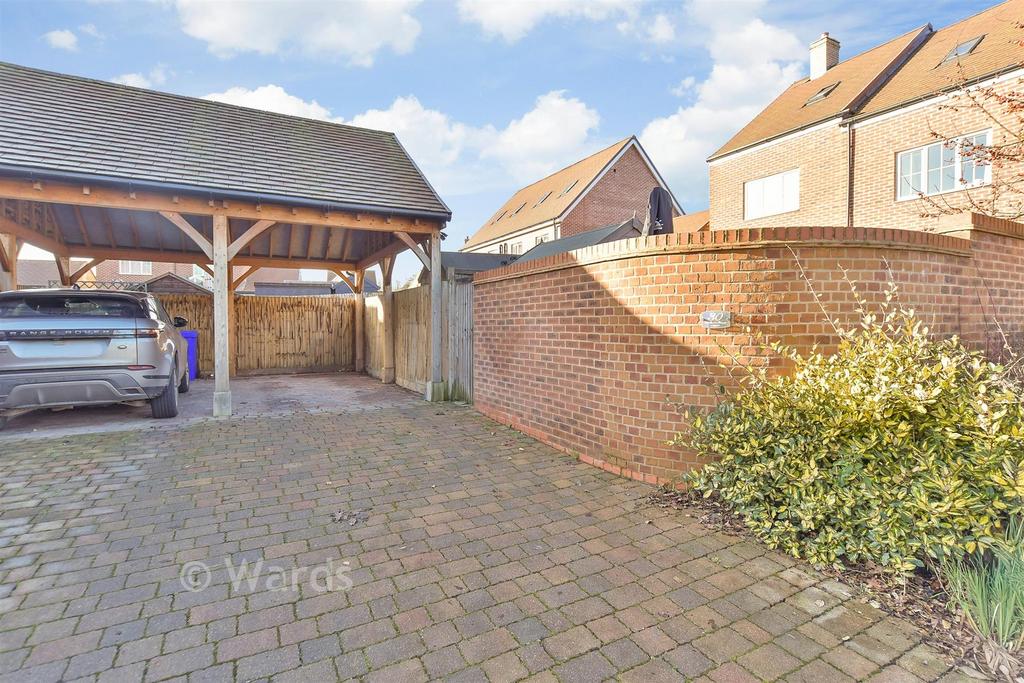 Driveway/Parking