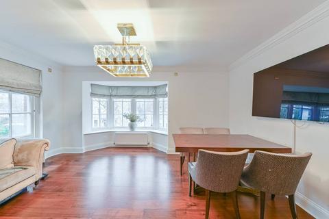 2 bedroom flat for sale, Grosvenor Road, Pimlico, London, SW1V