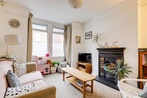 3 bedroom semi-detached house for sale, Daybrook Street, Nottingham NG5