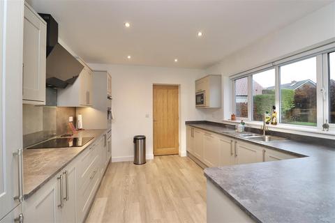 undefined, St. Helens Close, Pocklington, York
