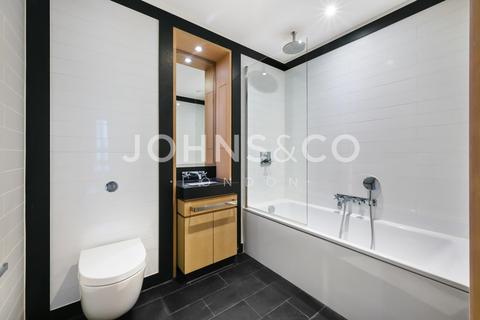 2 bedroom flat for sale, Legacy Building, Viaduct Gardens, London, SW11