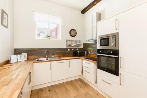 3 bedroom semi-detached house to rent, Shottery, CV37