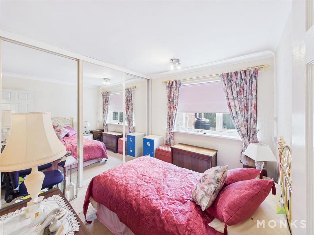 CAM01348 G0-PR0782-STILL010.jpg