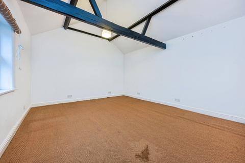 4 bedroom flat for sale, Midland Road, Bedford, Bedfordshire, MK40