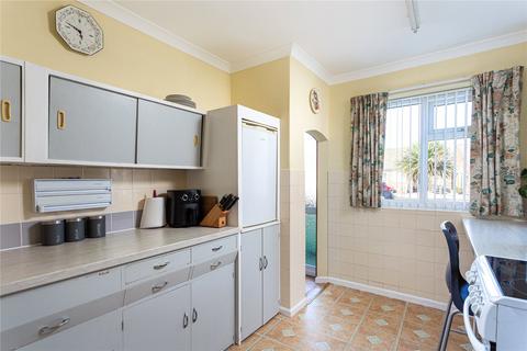 2 bedroom bungalow for sale, Shelley Grove, North Yorkshire YO30