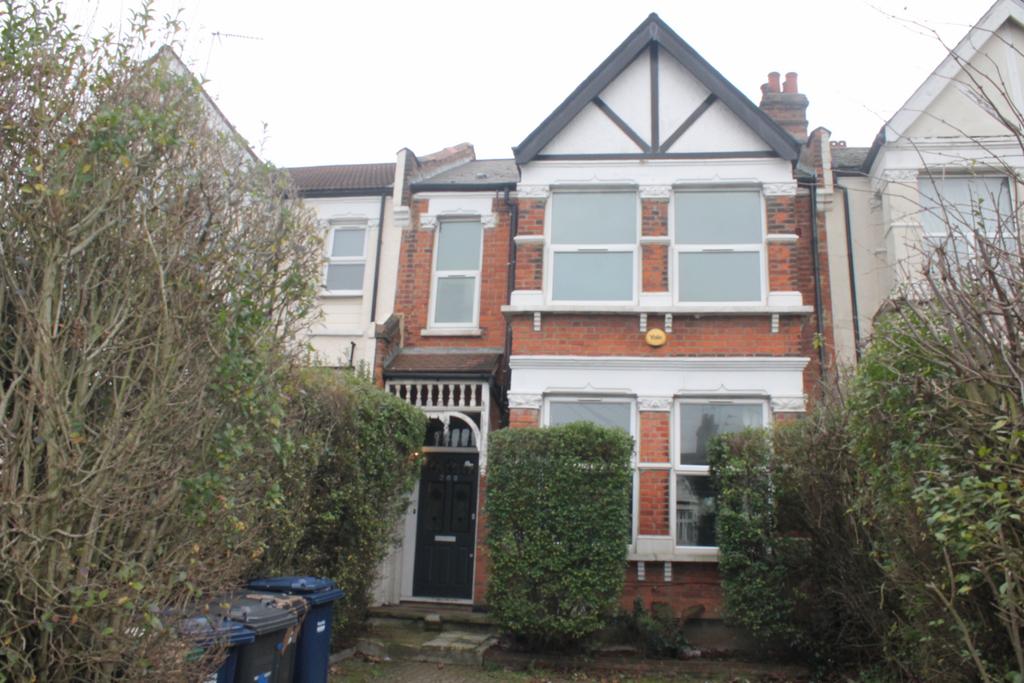 2 bed flat to rent Colney Hatch Lane, Muswell Hil