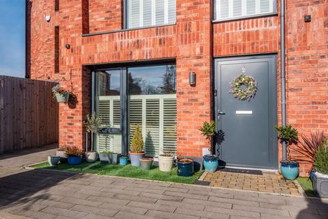 undefined, Bridgewater Road, Altrincham