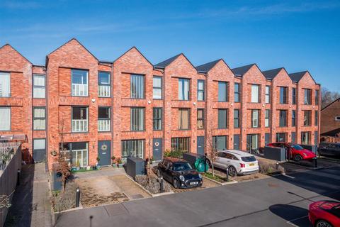 undefined, Bridgewater Road, Altrincham