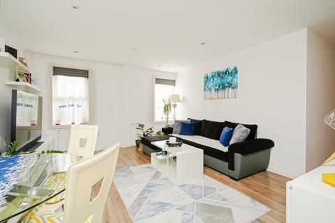 2 bedroom flat for sale, West Bar Street, Banbury, Oxfordshire, OX16