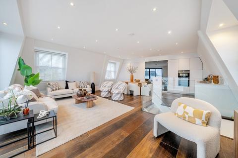 3 bedroom flat for sale, Waldemar Avenue, London, SW6