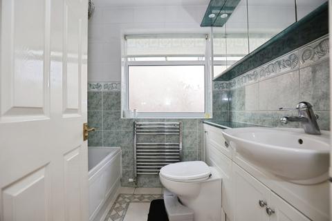 undefined, Valley Road, Banbury, Oxfordshire, OX16