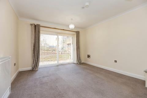 2 bedroom flat for sale, PARK GARDENS, Bath Road, Banbury, Oxfordshire, OX16