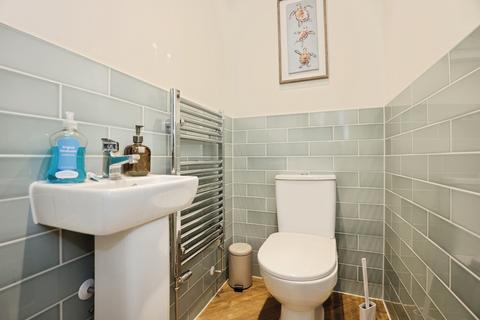 3 bedroom end of terrace house for sale, Blackwell Drive, Banbury, Oxfordshire, OX16