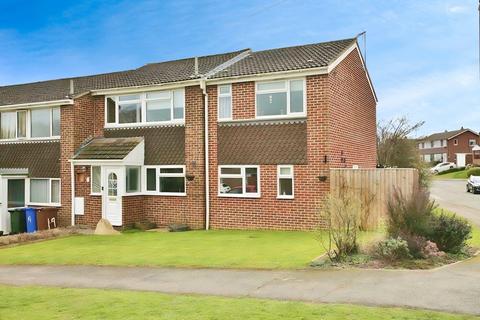 3 bedroom semi-detached house for sale, Daimler Avenue, BANBURY, Oxfordshire, OX16