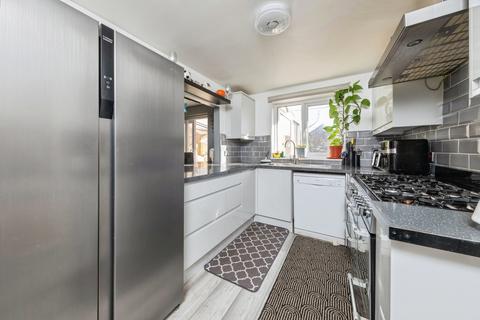 4 bedroom semi-detached house for sale, Elmscote Road, BANBURY, Oxfordshire, OX16