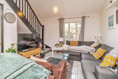 undefined, Braybrooke Drive, Furzton, Milton Keynes, Buckinghamshire, MK4