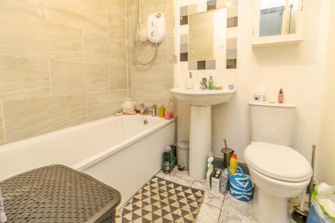 undefined, Braybrooke Drive, Furzton, Milton Keynes, Buckinghamshire, MK4