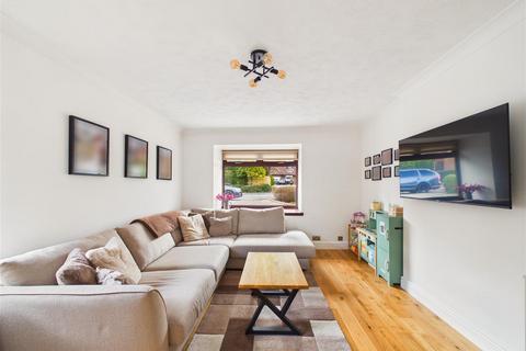 3 bedroom detached bungalow for sale, Castle Drive, South Cave