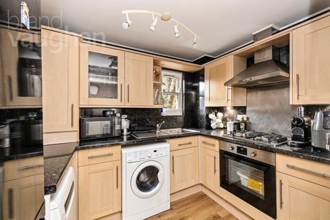2 bedroom flat for sale, Eaton Gardens, Hove, BN3