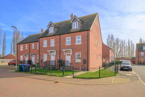 3 bedroom end of terrace house for sale, Eton Way, Boston, PE21