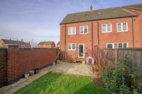 3 bedroom end of terrace house for sale, Eton Way, Boston, PE21