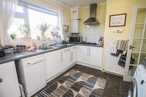 2 bedroom semi-detached bungalow for sale, Bramley Crescent, Bearsted, Maidstone