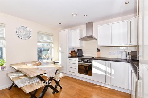2 bedroom apartment for sale, London Road, Larkfield, Aylesford, Kent