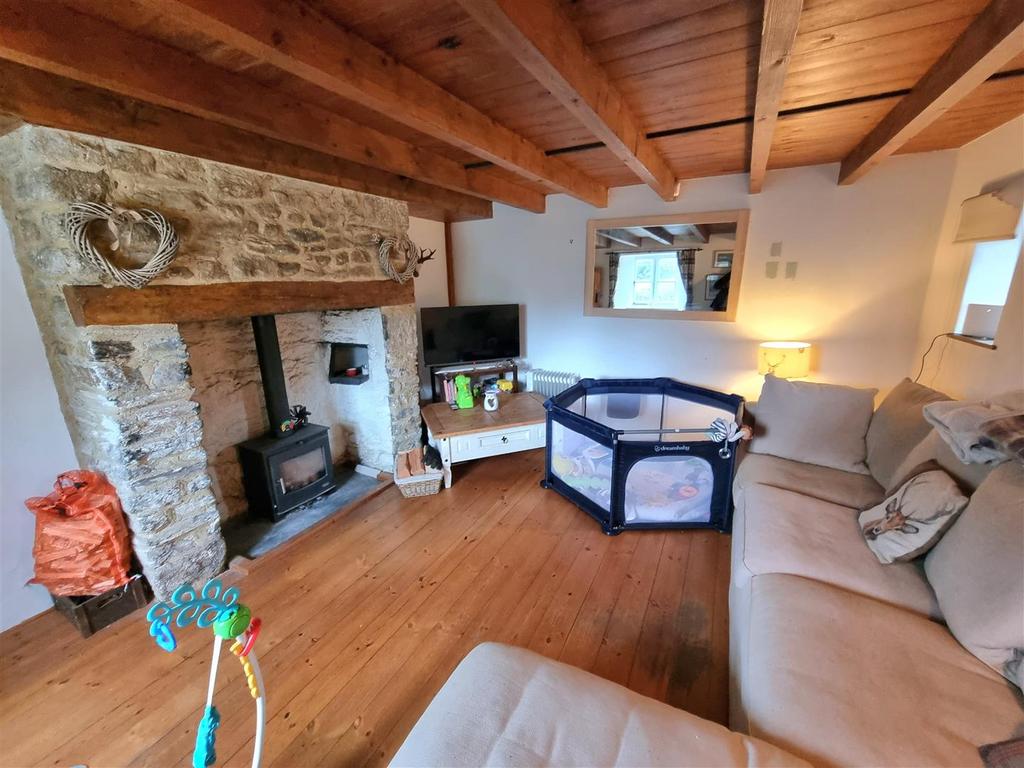 Sitting room.jpg