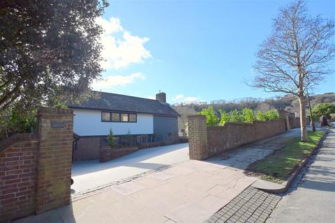 4 bedroom detached house for sale, Upper Carlisle Road, Meads, Eastbourne