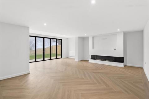 4 bedroom detached house for sale, Upper Carlisle Road, Meads, Eastbourne