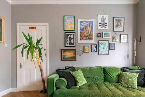 2 bedroom flat for sale, Gloucester Road, Horfield