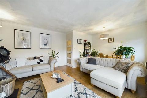 undefined, Oakwood Road, Horley, RH6