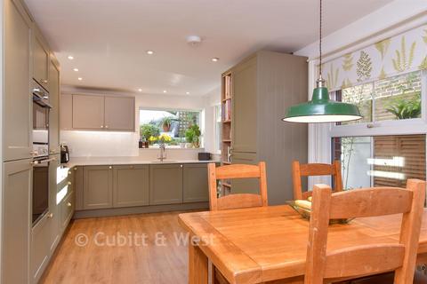 4 bedroom terraced house for sale, Havelock Road, Brighton, East Sussex