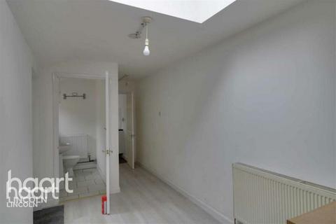 undefined, Newark Road, LINCOLN