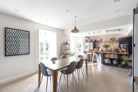 undefined, London W13