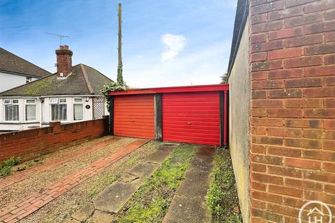 undefined, Watsons Hill, Sittingbourne