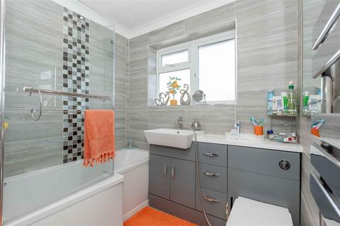 2 bedroom flat for sale, The Boulevard, Worthing