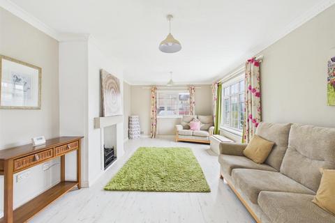 3 bedroom detached house for sale, Poplar Road, Porthcawl CF36